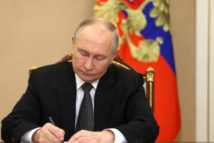 vladimir putin vrea cenzura absoluta in rusia ce legi a promulgat liderul de la kremlin 6807619d5cd2c