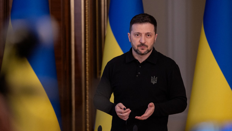 volodimir zelenski afirma ca armata rusa doar incearca sa creeze impresia unei incetari a focului de paste bombardamentele continua 68049dcd3a77a