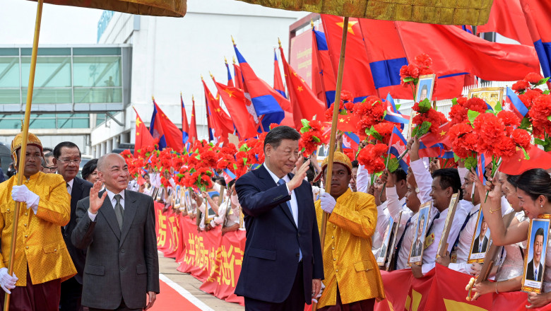 xi jinping continua turneul de forta in asia de sud est a mers in cambodgia pentru contracararea taxelor impuse de trump 6800adfd2dc57