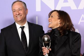 administratia trump l a concediat pe sotul kamalei harris 6815a098e6160