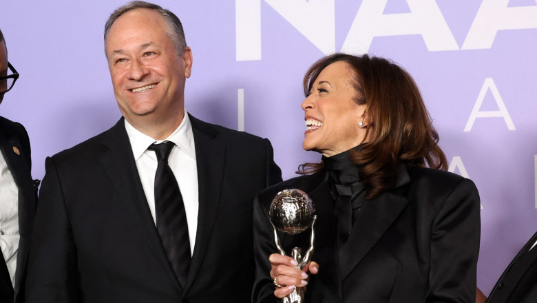 administratia trump l a concediat pe sotul kamalei harris 6815a098e6160