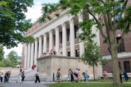 administratia trump taie fondurile pentru universitatea harvard ce motive a invocat departamentul pentru sanatate al sua 682c49548a387