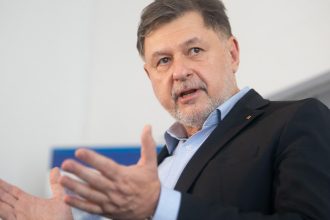 alexadru rafila nu participa astazi la ora guvernului la camera deputatilor motivul invocat de ministrul sanatatii 6821fe34bb5ef