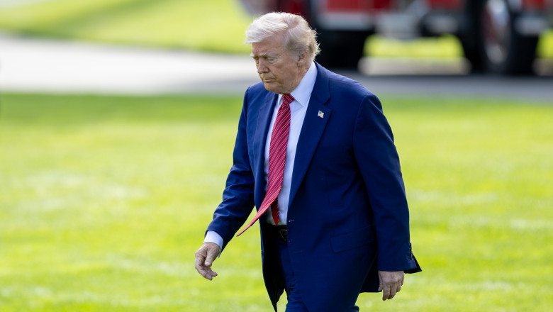 analistii il contrazic pe donald trump amenintarile presedintelui nu vor aduce productia de iphone in sua 6831a33514f40