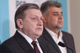 analiza eliminarea lui crin antonescu a doua lovitura pentru coalitie guvernul ciolacu lasat intr o pozitie mai fragila scrie bloomberg 6818383ce330b