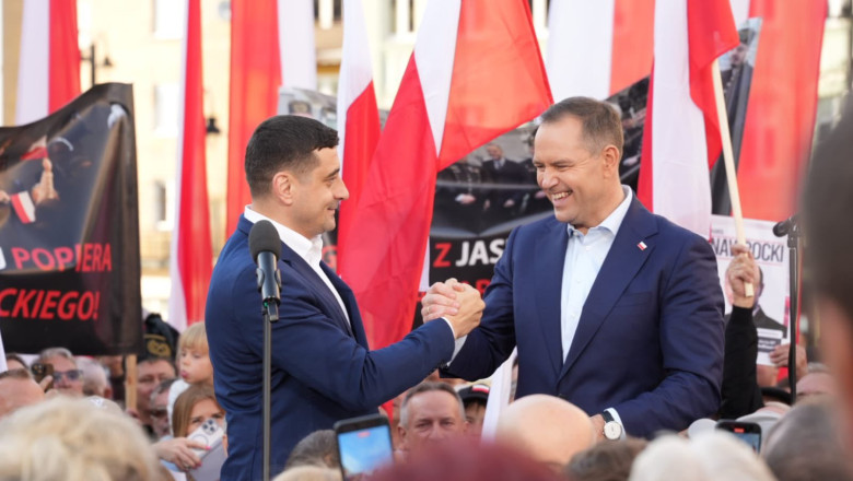 analiza reuters despre alegerile din romania maga o ia spre est favoritul prezidential se urca pe valul dreptei radicale 6824be8117836