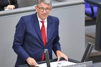 berlinul pregateste un proiect de lege pentru a taxa platformele digitale o rata de impozitare de 10 este legitima 68387421b7c1c
