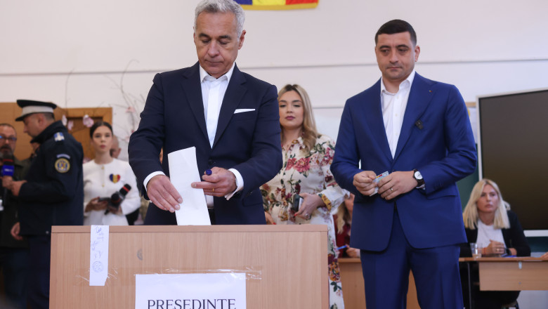 calin georgescu primul mesaj de dupa alegeri ma rog pentru nicusor dan sa fie un presedinte intelept ce i a transmis lui simion 682b39e325bba