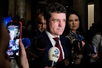 care este prima tara pe care nicusor dan ar dori sa o viziteze in calitate de presedinte mi as dori foarte mult 682ee815788be