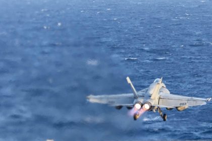 cel mai mare atac aerian de pe un singur portavion gruparea asupra careia avioanele sua au lansat 59 de tone de munitie 682f37550f13a