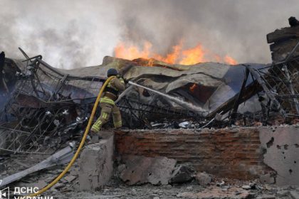 cel putin 3 morti si 11 raniti intr un atac rusesc cu racheta balistica asupra orasului ucrainean sumi 681a75fd6dcc7