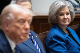 cineva a incercat sa se dea drept sefa de cabinet a casei albe influenta susie wiles cum s a dat de gol impostorul 683a17afca4a8