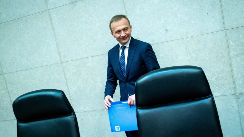 comisar european mecanismul care permite suspendarea fondurilor ue pentru un stat membru va fi mentinut 681a4721eb469