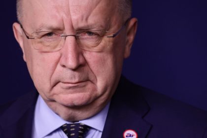 comisarul pentru aparare andrius kubilius despre furtuna perfecta europa ar trebui sa evite un divort emotional si furios cu sua 68374a7aae7d6