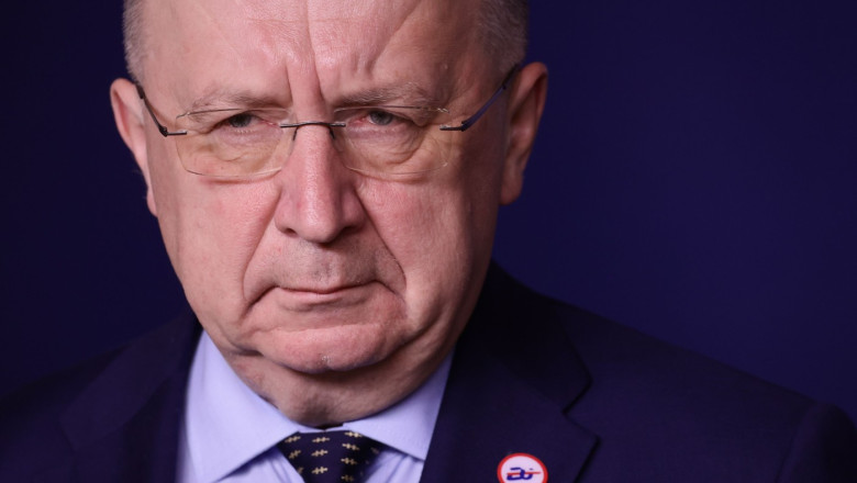 comisarul pentru aparare andrius kubilius despre furtuna perfecta europa ar trebui sa evite un divort emotional si furios cu sua 68374a7aae7d6