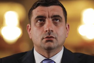 comisia europeana replica pentru simion nu s a luat nicio decizie de suspendare a fondurilor europene pentru romania 6825cd353427a