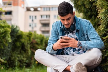 concluzia unui studiu britanic aproape jumatate dintre tineri ar prefera o lume fara internet 682c2d2b0b57d