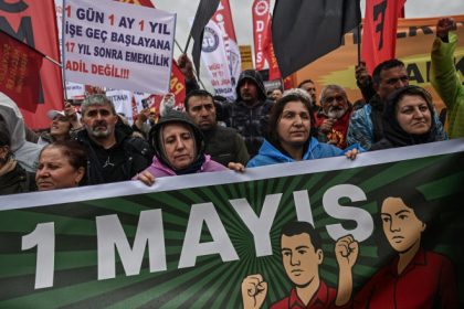 continua arestarile in istanbul peste 400 de persoane au fost retinute dupa ce au participat la marcarea zilei de 1 mai 68138442622db