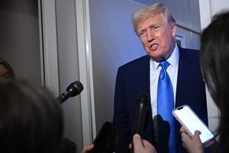 donald trump a anuntat ca l ar putea suna pe vladimir putin trebuie sa ne intalnim el si cu mine ne vom intalni 6827474139022