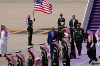 donald trump primit cu onoruri regale in arabia saudita prima vizita externa majora din noul mandat 6823056869635