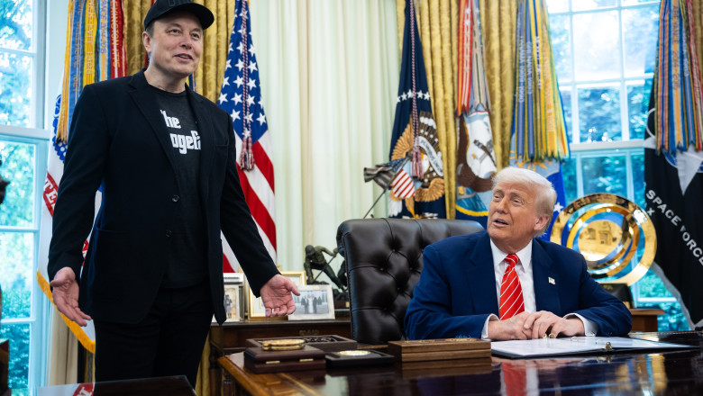 donald trump si elon musk spectacol de unitate la conferinta de presa de la plecarea sefului tesla de la casa alba 683a8956e5a58