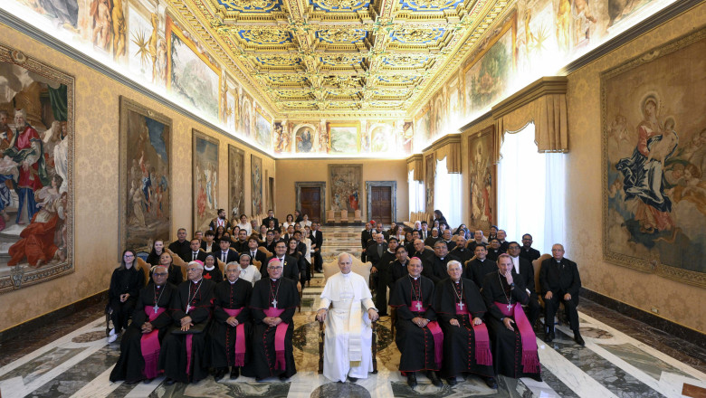 donald trump volodimir zelenski si aliatii europeni saluta oferta papei leon al xiv lea de a gazdui negocieri rusia ucraina la vatican 682c30aeb829e