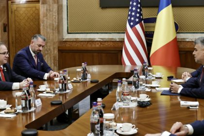 dragos sprinceana e in delegatia sua care ne va supraveghea alegerile el a vrut sa aranjeze intalniri cu candidatii la cotroceni 68167768afe62