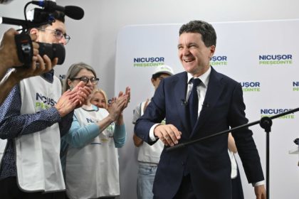 exclusiv cum poate recupera nicusor dan diferenta de voturi fata de george simion traian basescu va amintiti de anul 2000 6818d544c2c5c