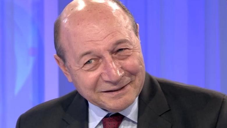 exclusiv cum vede traian basescu negocierile nicusor dan este matematician e posibil sa nu vrea sa aiba ca obiectiv doar formarea guvernului 68336f0d88035