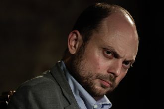 exclusiv de ce este romania o tinta pentru vladimir putin explicatiile disidentului rus vladimir kara murza 682ea2766c893