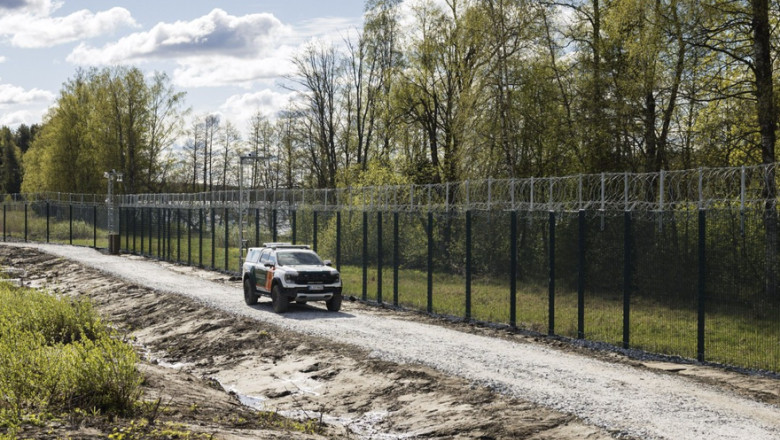 finlanda a finalizat constructia primilor 35 km de gard la granita cu rusia 682dff9210941