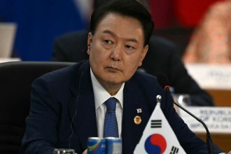 fostul presedinte sud coreean yoon suk yeol inculpat pentru abuz de putere dupa ce a incercat sa impuna legea martiala 6813255555d03