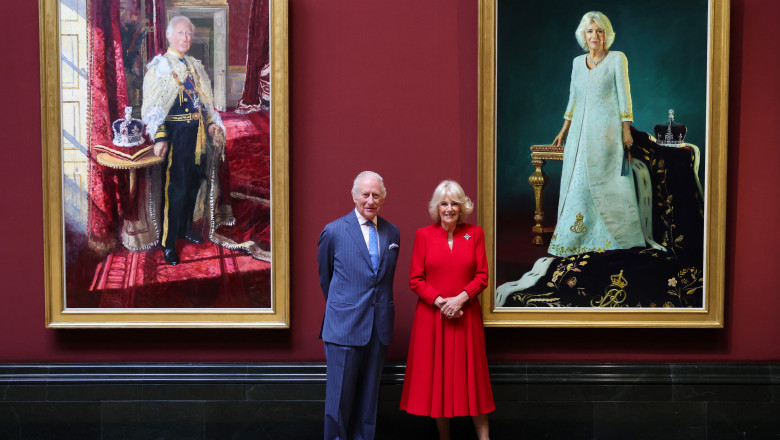 foto charles si camilla au publicat noi portrete oficiale pentru a doua aniversare a incoronarii lor 681aff1e73dc4