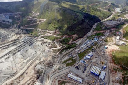 foto treisprezece muncitori au fost gasiti morti intr o mina din peru victimele fusesera rapite cu cateva zile in urma 681865790f6fa