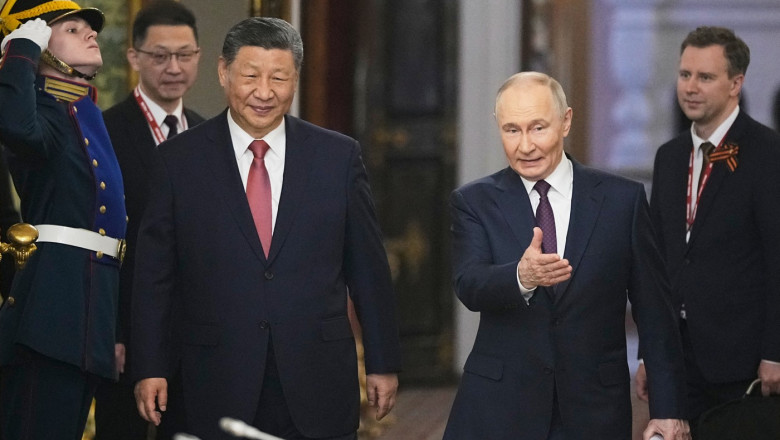 galerie foto xi jinping a sosit la moscova pentru discutii cu vladimir putin liderul chinez participa la parada de ziua victoriei 681c85555ffa0