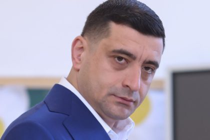 george simion a fost fotografiat in varsovia in ziua in care ccr a validat alegerile prezidentiale 682efe55258af