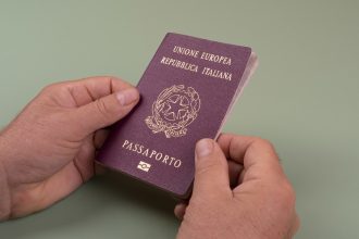 guvernul meloni schimba regulile pentru obtinerea cetateniei italiene de catre descendentii din diaspora 682e289506739