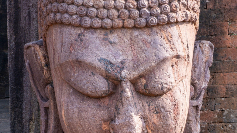 india vrea sa opreasca vanzarea la licitatie a bijuteriilor descoperite in mormantul lui buddha 681add25af31e
