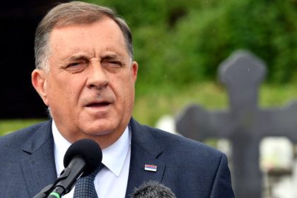 liderul politic al sarbilor din bosnia a mers din nou la moscova chiar daca este cautat de justitia din tara sa 683590ae45406