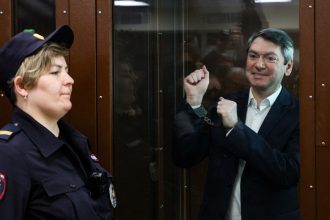 liderul singurului observator electoral independent din rusia a fost condamnat la 5 ani de inchisoare 68247b3c1e74c