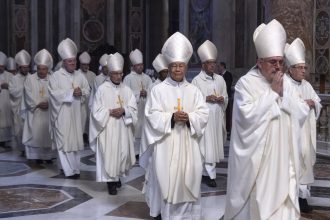 miercuri se intruneste conclavul nume cu greutate care vor avea un cuvant de spus in alegerea viitorului papa 68187e1a95e58