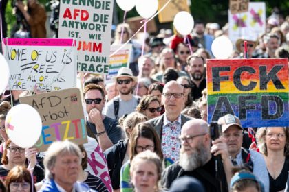 mii de persoane au demonstrat in germania pentru a cere interzicerea afd 682102f5273d8