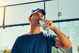 motivul pentru care sportivii de top beau 80 din cantitatea zilnica de apa inainte de ora 16 00 cum stii ca esti deshidratat 6821738620368