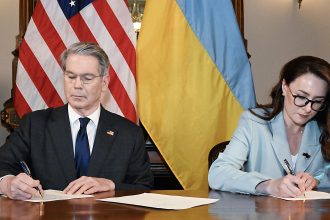 news alert ucraina si sua au semnat acordul pentru stabilirea unui fond de investitii comun pentru reconstructie 68130a60f01c0