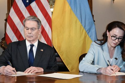 news alert ucraina si sua au semnat acordul pentru stabilirea unui fond de investitii comun pentru reconstructie 68130a60f01c0