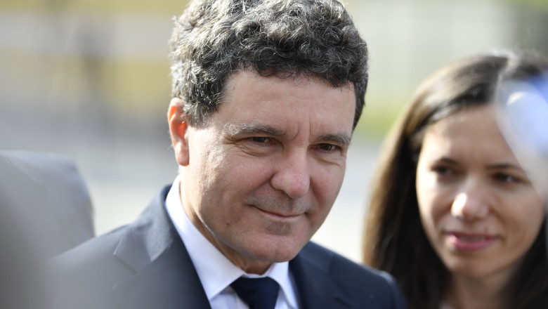 nicusor dan devine oficial presedintele romaniei ceremonia de investire are loc de la ora 1200 la palatul parlamentului 6833fe04b87dc