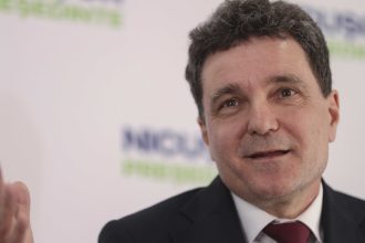 nicusor dan replica pentru anamaria gavrila care i a cerut control psihiatric cred ca e nevoie de bun simt in politica 68281f58dcaeb