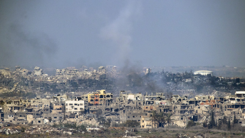 noua romani au fost evacuati din fasia gaza mae vor fi repatriati cu o aeronava a fortelor aeriene romane 681a7aacecde6