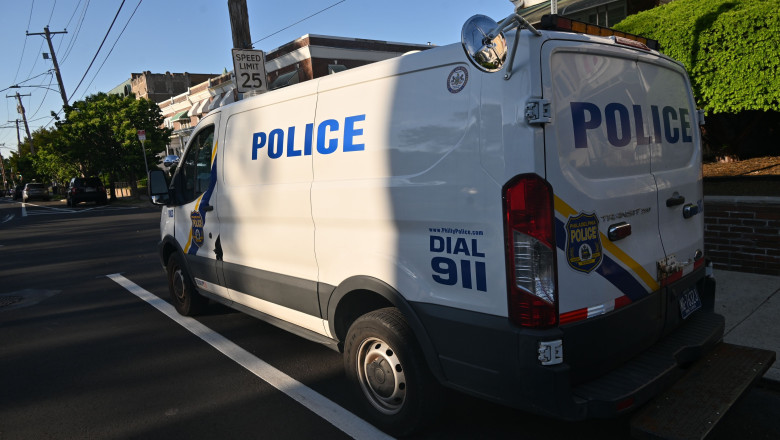 o femeie din texas a fost arestata dupa ce si a ajutat fiul sa planuiasca un atac armat la scoala 68264da5929e0