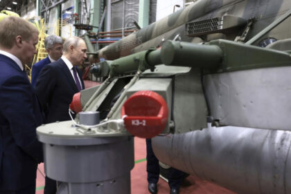 o noua nationalizare vladimir putin companiile care nu indeplinesc contractele de aparare vor primi directori de la minister 683a03c324140